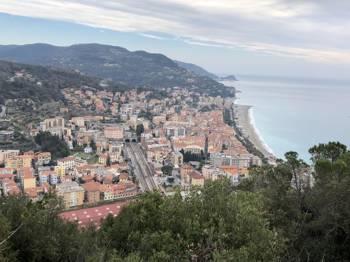 Albergo Aduepassi & Servizio Bike Shuttle Finale Ligure Dış mekan fotoğraf
